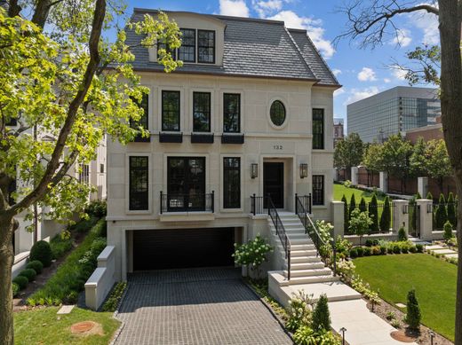 Detached House in Clayton, Saint Louis County