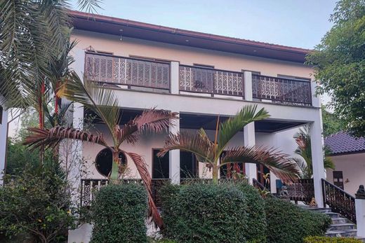 Villa a Ban Klaeng, Changwat Rayong