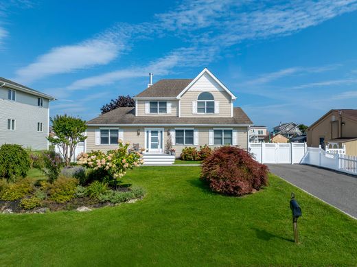 Einfamilienhaus in East Quogue, Suffolk County