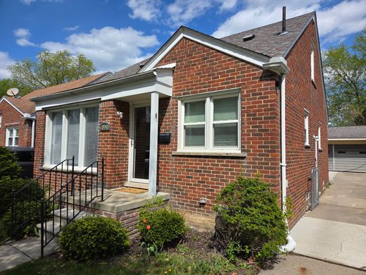 Detached House in Redford, Wayne County