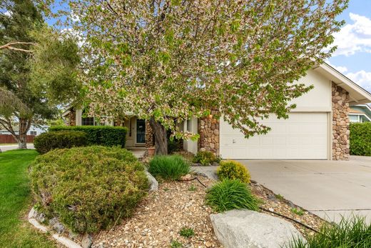 Detached House in Minden, Douglas County