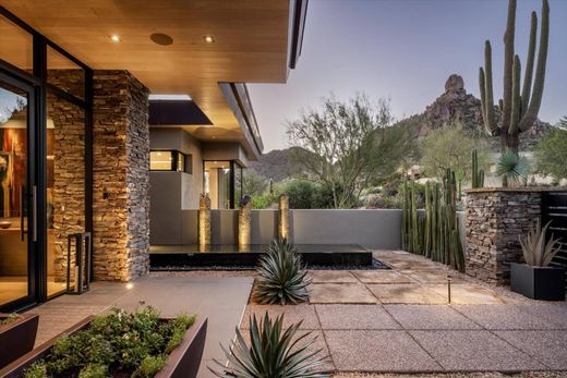 Detached House in Scottsdale, Maricopa County