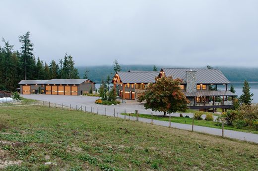 Casa de campo en Tappen, British Columbia