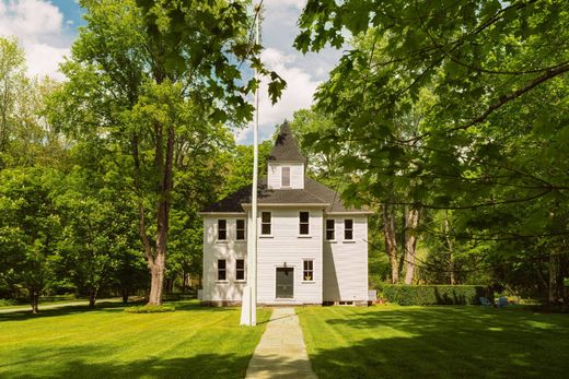 Luxury home in Roscoe, Sullivan County