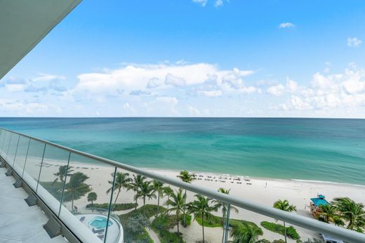 Sunny Isles Beach, Miami-Dade Countyのアパートメント