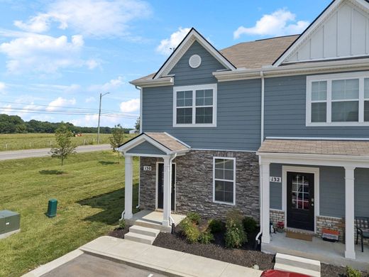 Townhouse in Chapel Hill, Marshall County