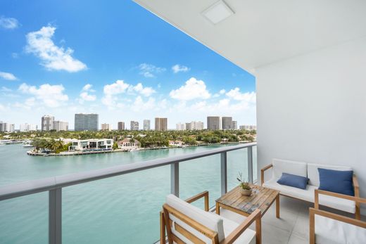 Apartment / Etagenwohnung in Bay Harbor Islands, Miami-Dade County