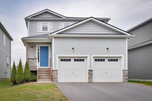 Detached House in Bracebridge, District Municipality of Muskoka