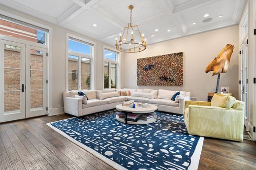 Detached House in Chicago, Cook County