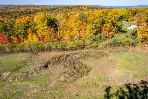 Grond in Avon, Hartford County