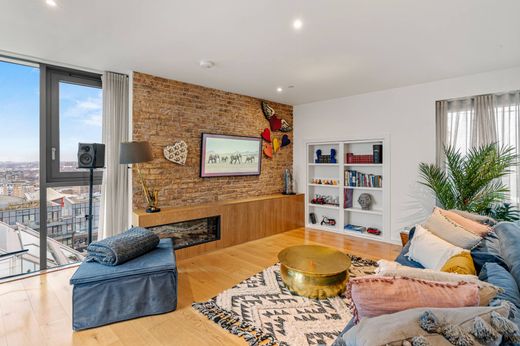Apartment / Etagenwohnung in London, Greater London