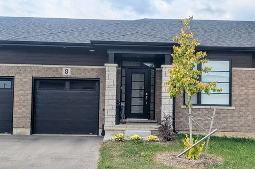 Apartment in Brantford, Regional Municipality of Niagara