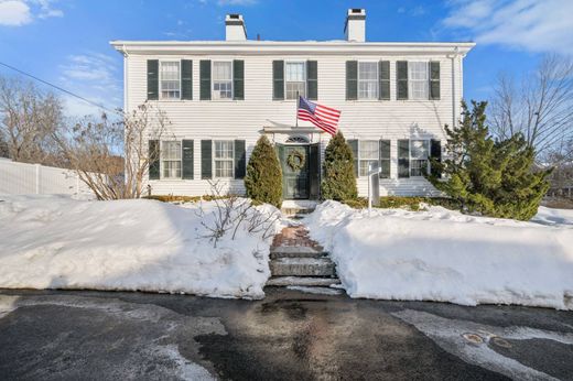 Detached House in Manchester, Hillsborough County