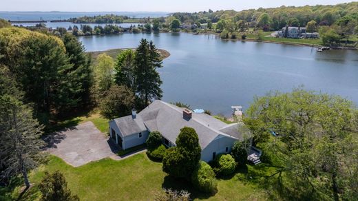 Detached House in Stonington, New London County