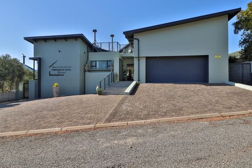 Detached House in Stilbaai-Wes, Eden District Municipality