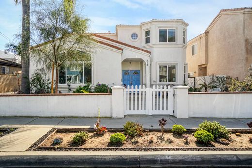 Luxury home in Huntington Beach, Orange County