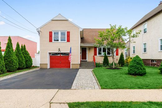 Detached House in Harrison, Westchester County
