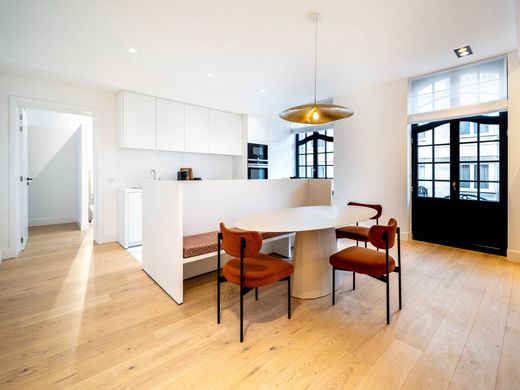 Apartment in Saint-Gilles, Brussels Capital Region