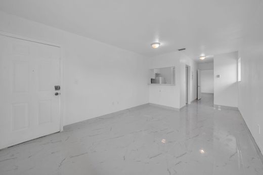 ﺷﻘﺔ ﻓﻲ ميامي، فلوريدا, Miami-Dade County