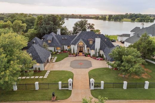 Edmond, Oklahoma Countyの高級住宅