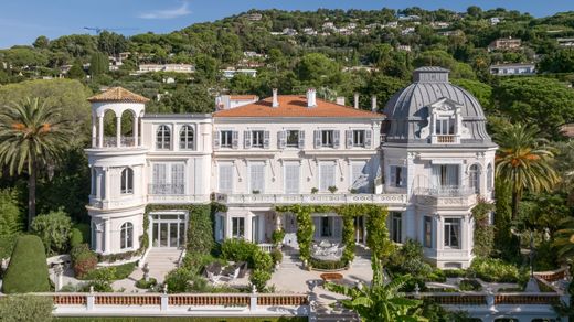 Apartment / Etagenwohnung in Cannes, Alpes-Maritimes