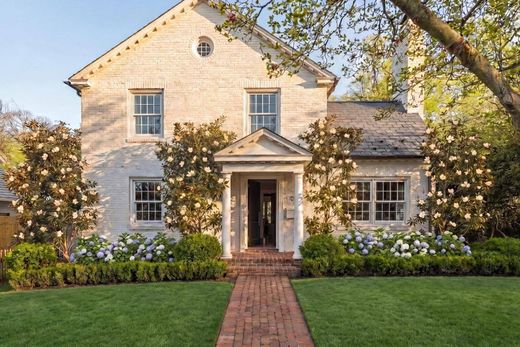 Luxury home in Alexandria, City of Alexandria