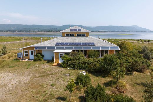Luxus-Haus in Nouvelle, Gaspésie-Îles-de-la-Madeleine