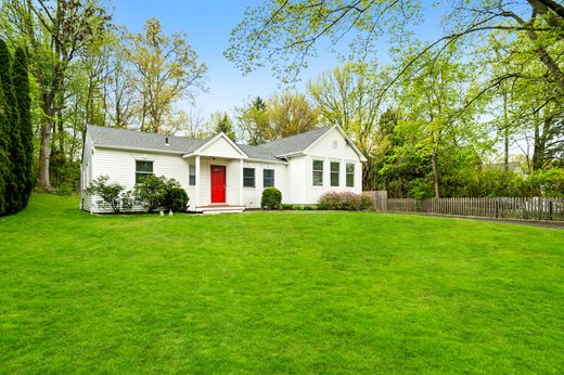 Detached House in Greenwich, Fairfield County