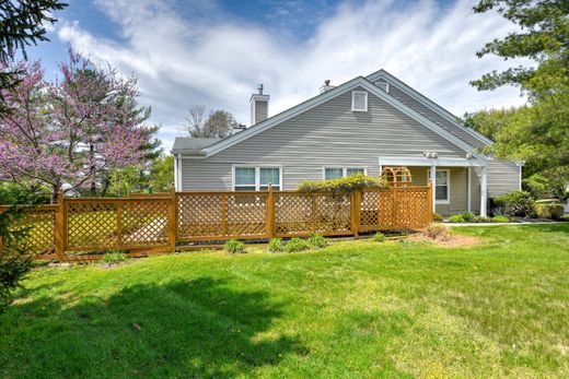 Townhouse in Bedminster, Somerset County