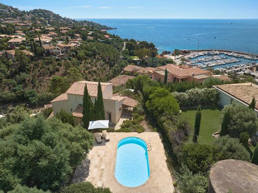 Villa in Théoule-sur-Mer, Alpes-Maritimes