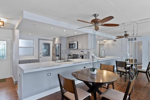 ‏דירה ב  North Miami Beach, Miami-Dade County