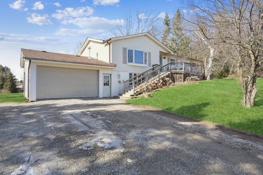 Detached House in Schomberg Heights, Simcoe County