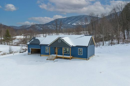 Detached House in Zionville, Watauga County