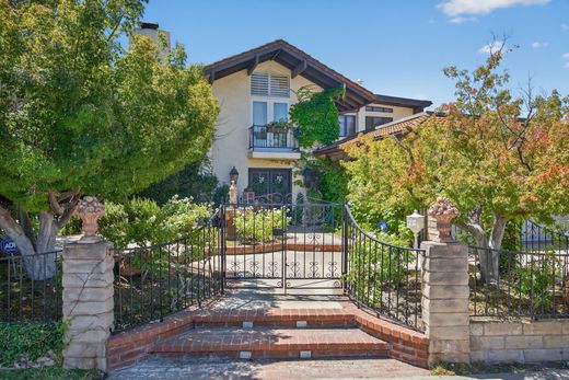 Detached House in Westlake Village, Los Angeles County