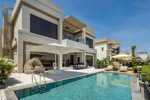 Luxury home in Dubai