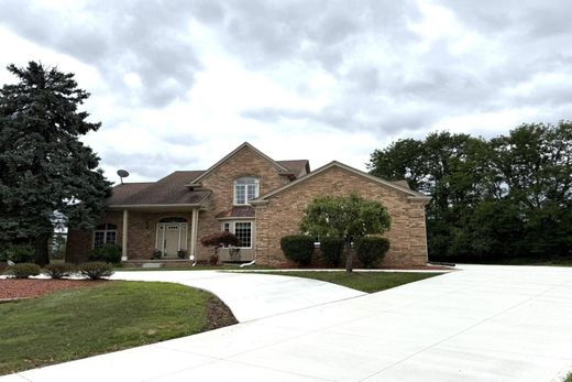 Detached House in Troy, Oakland County