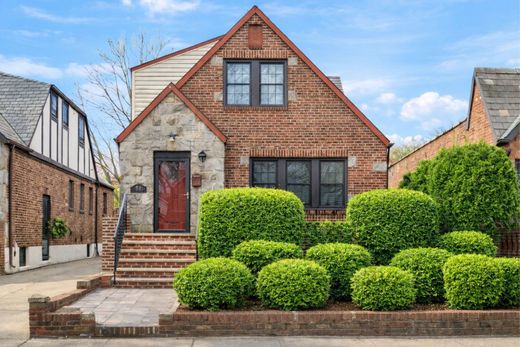 Luxus-Haus in Forest Hills, Queens County