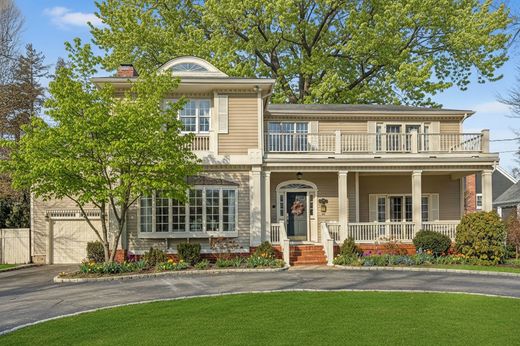 Detached House in Milford, New Haven County