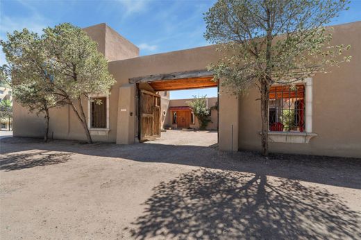 Apartment / Etagenwohnung in Santa Fe, Santa Fe County
