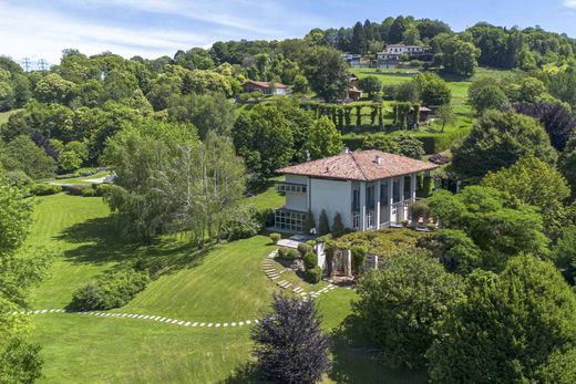Villa in Cene, Provincia di Bergamo