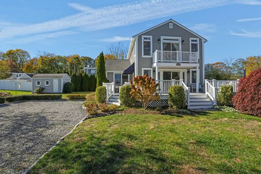 Luxury home in Warren, Bristol County