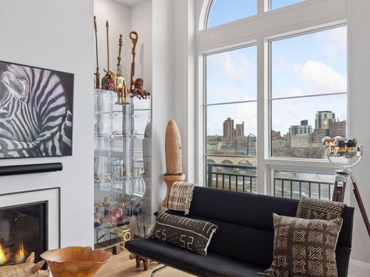 Apartment / Etagenwohnung in Minneapolis, Hennepin County
