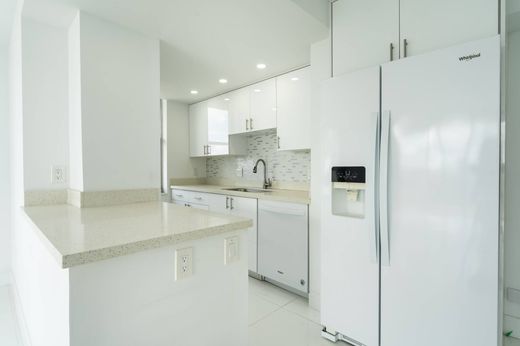 ﺷﻘﺔ ﻓﻲ Pompano Beach, Broward County