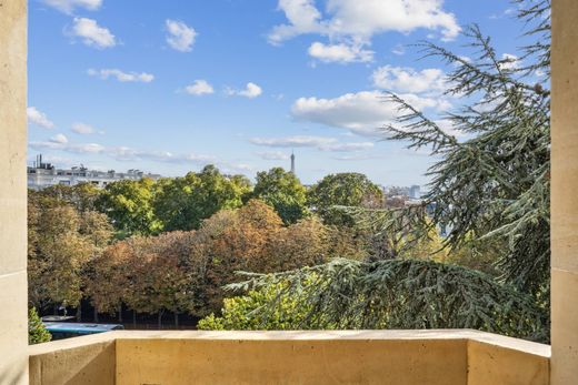 Apartment in La Muette, Auteuil, Porte Dauphine, Paris