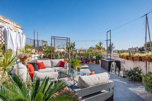 Apartment / Etagenwohnung in Neapel, Kampanien