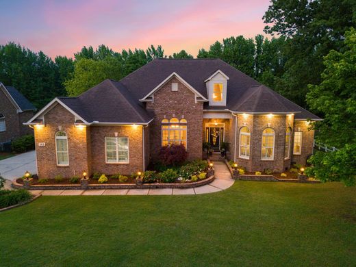 Detached House in Madison, Madison County