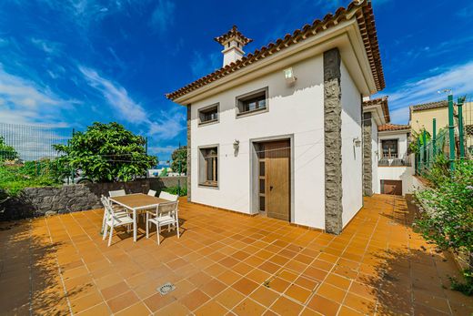 Συγκρότημα ανεξάρτητων κατοικιών σε Tacoronte, Provincia de Santa Cruz de Tenerife