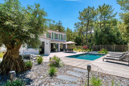 Casa en Les Portes-en-Ré, Charenta Marítima