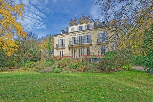 Dom jednorodzinny w Ville-d'Avray, Hauts-de-Seine