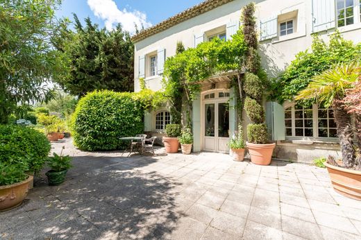 Смежная Вилла, Maillane, Bouches-du-Rhône